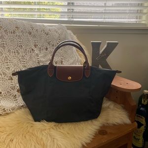 Longchamp Excellent conditions, great handbag for everyday use.